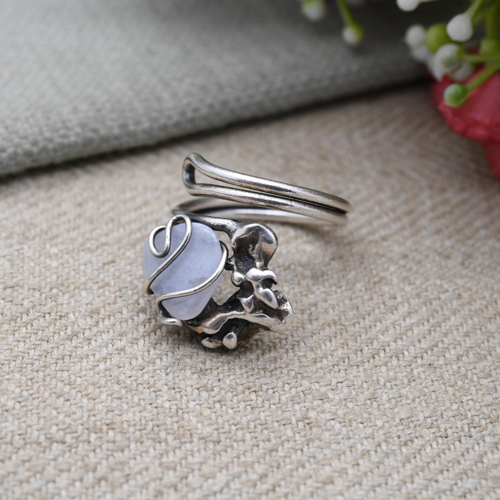 Vintage Silver Blue Lace Agate Figural Ring - Openwork Abstract Wavy Natural Design | Gift for Her | UK Size - L 1/2 | US Size - 5 3/4