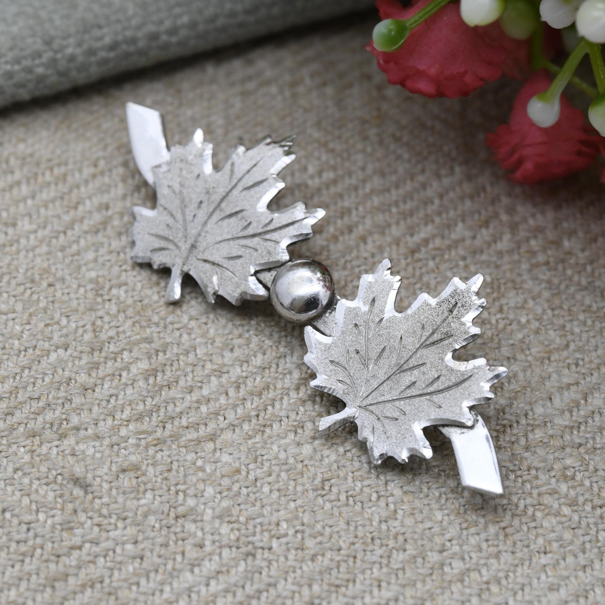 Vintage Sterling Silver Canada Maple Leaf Brooch - Silver Textured Canadian Souvenir
