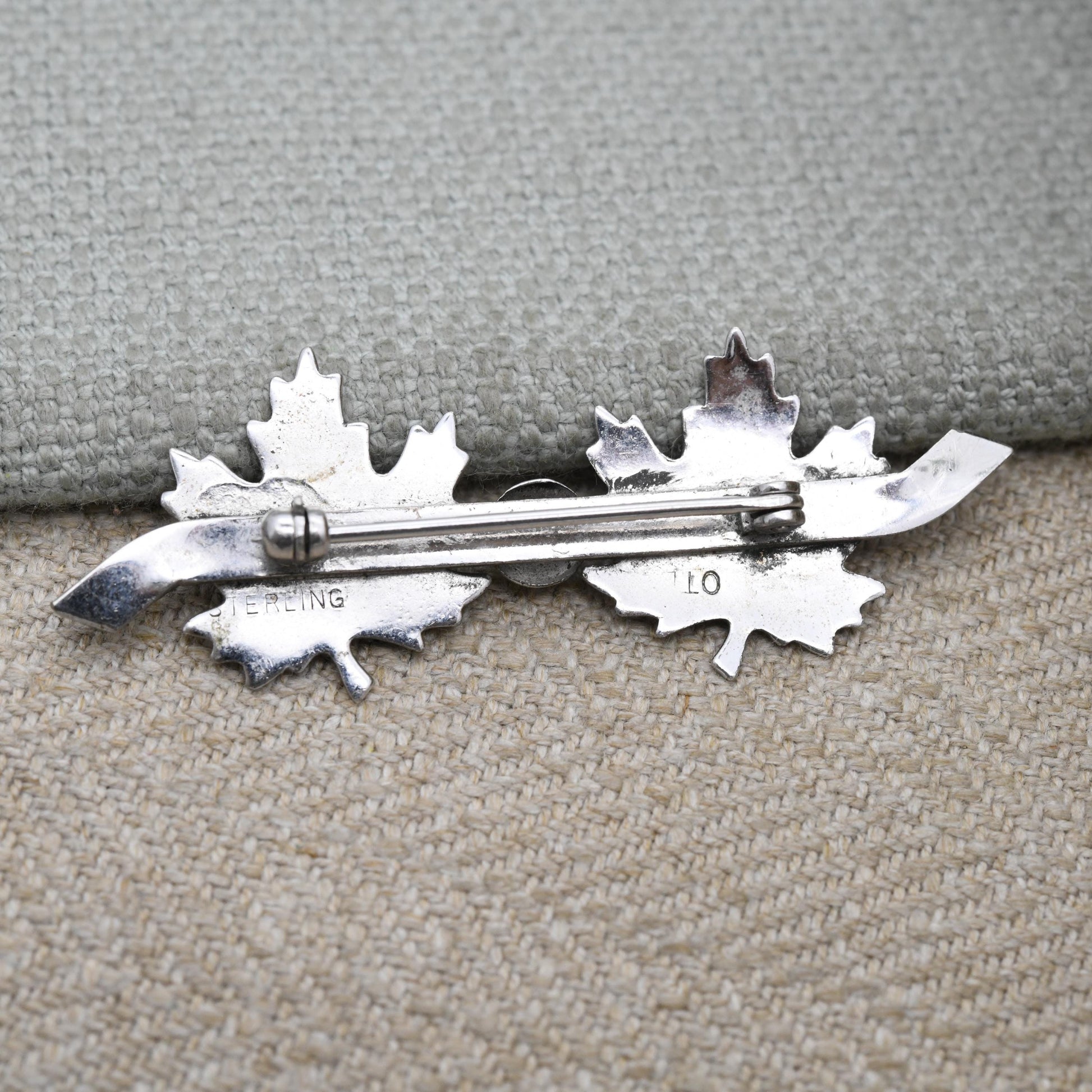 Vintage Sterling Silver Canada Maple Leaf Brooch - Silver Textured Canadian Souvenir