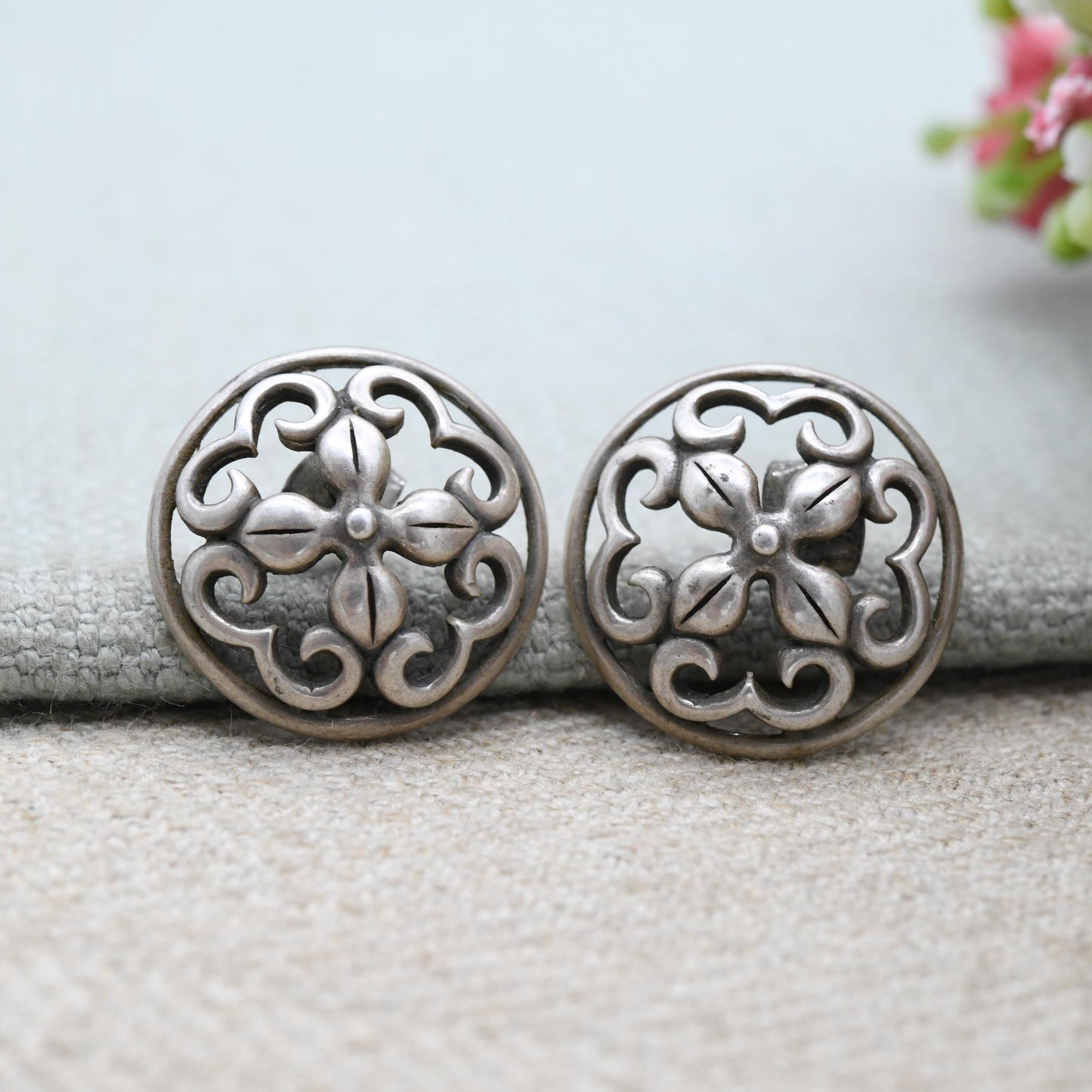 Vintage Sterling Silver Openwork Flower Stud Earrings - Pretty Circle Floral Scrolling Push Back | Minimalist Silver Jewellery Gift for Her