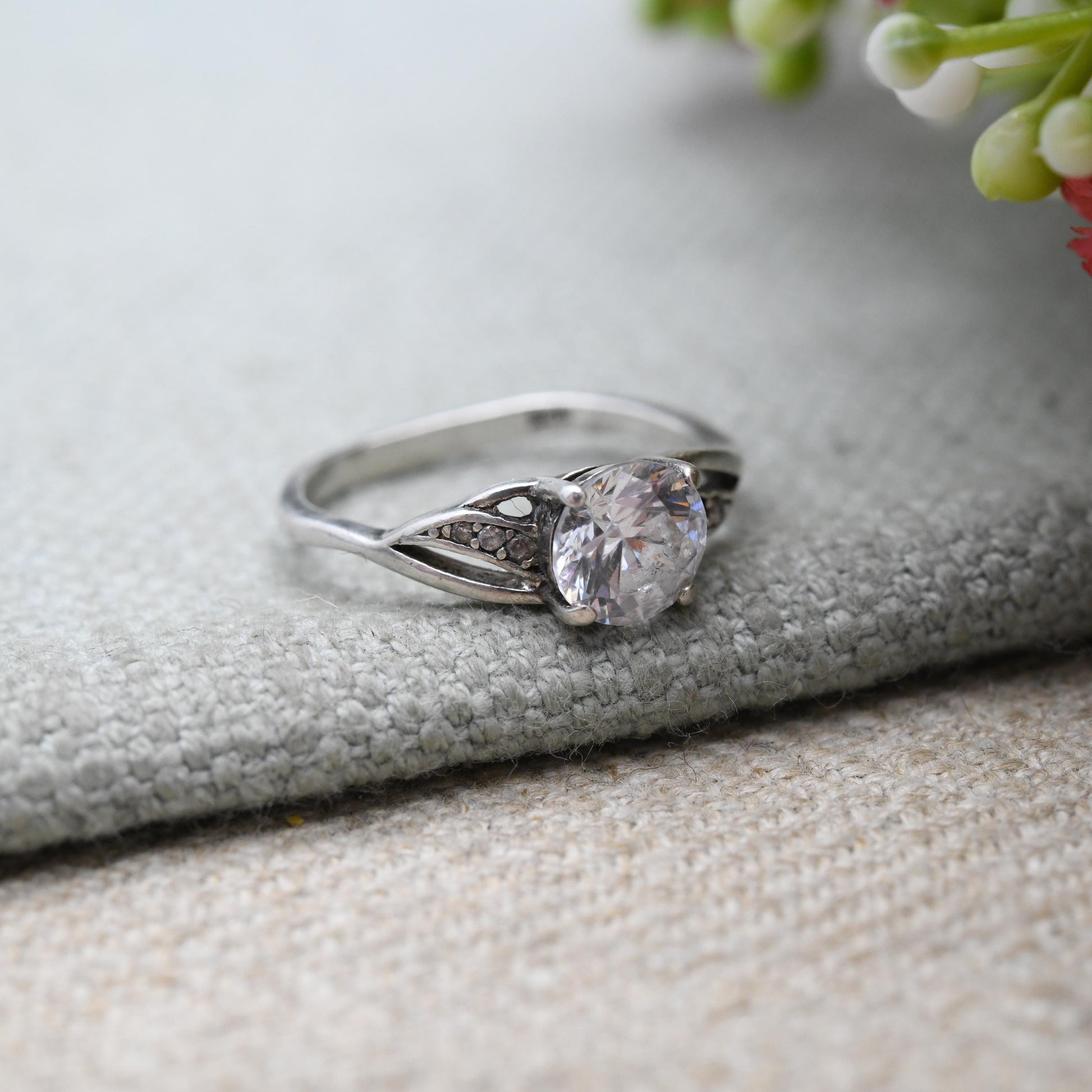 Vintage Sterling Silver Clear Stone Solitaire Ring - Large White Stone with Side Stones | Placeholder Ring | UK Size - K 1/2 US Size - 6 1/2