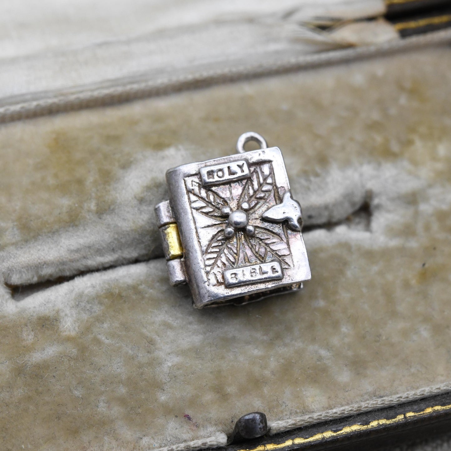 Vintage Opening Holy Bible Charm Pendant - The Lords Prayer | Religious Gift for Charm Bracelet Necklace