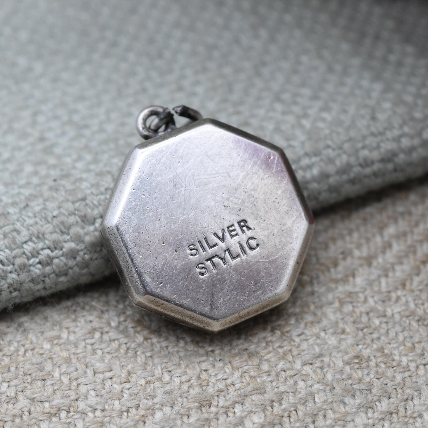 Vintage Sterling Silver Locket Pendant with Flower Engraving - Octagonal Scrolling Floral Decoration | Pretty Gift for Her