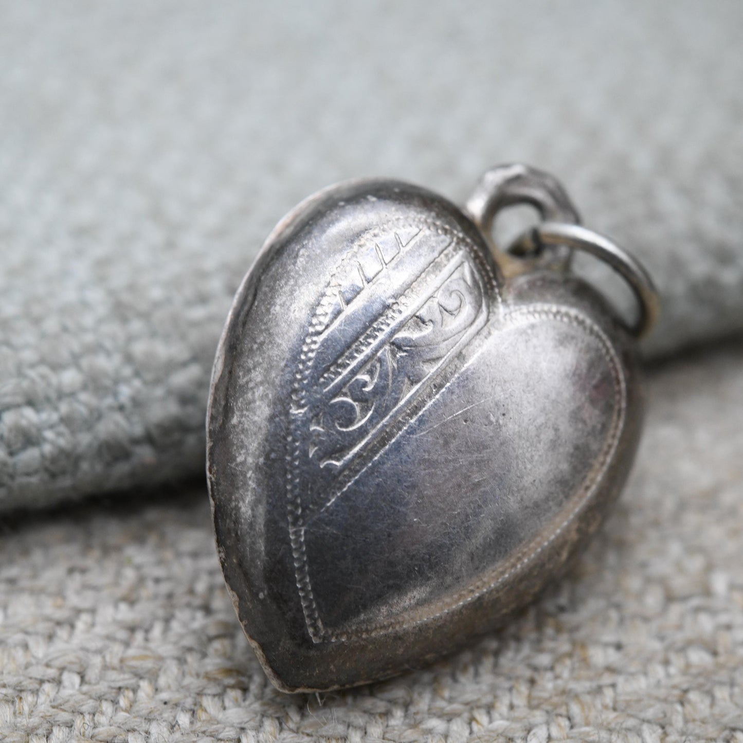 Vintage Sterling Silver Love Heart Charm Pendant with Engraved Pattern - Small Puffed Love Heart | Gift for Charm Bracelet
