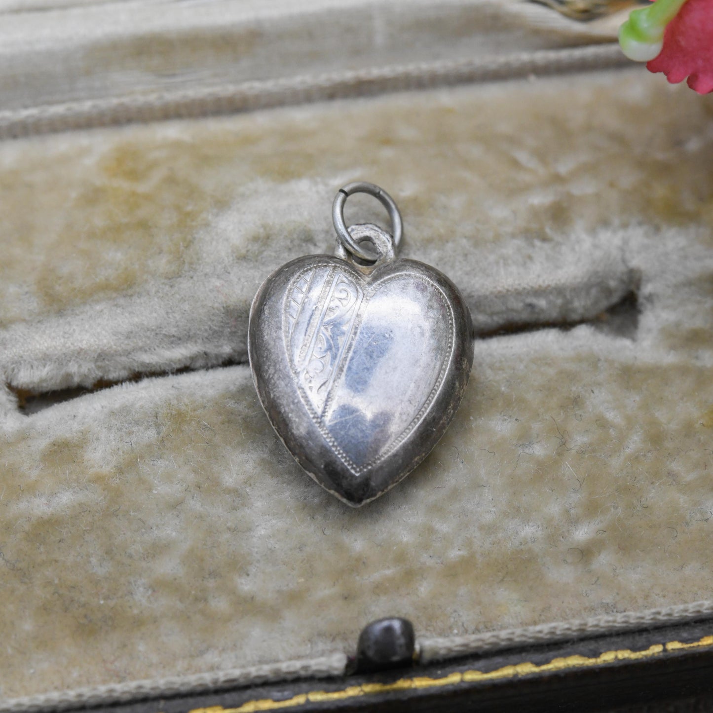 Vintage Sterling Silver Love Heart Charm Pendant with Engraved Pattern - Small Puffed Love Heart | Gift for Charm Bracelet