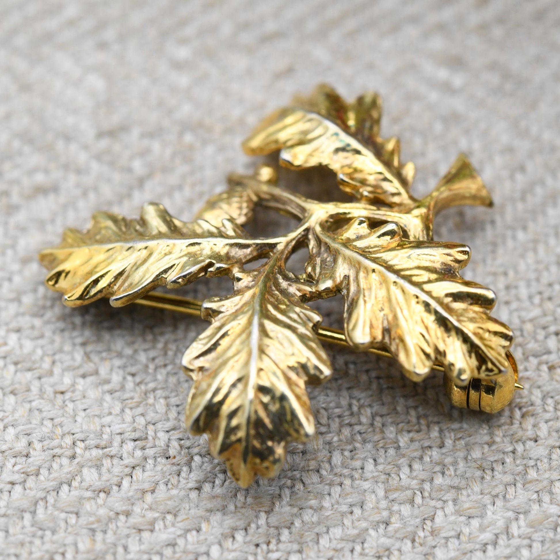 Vintage Sterling Silver Gold Plated Oak Tree Leaf Brooch - Silver England Souvenir | Nature Pin | Gift for Nature Lover