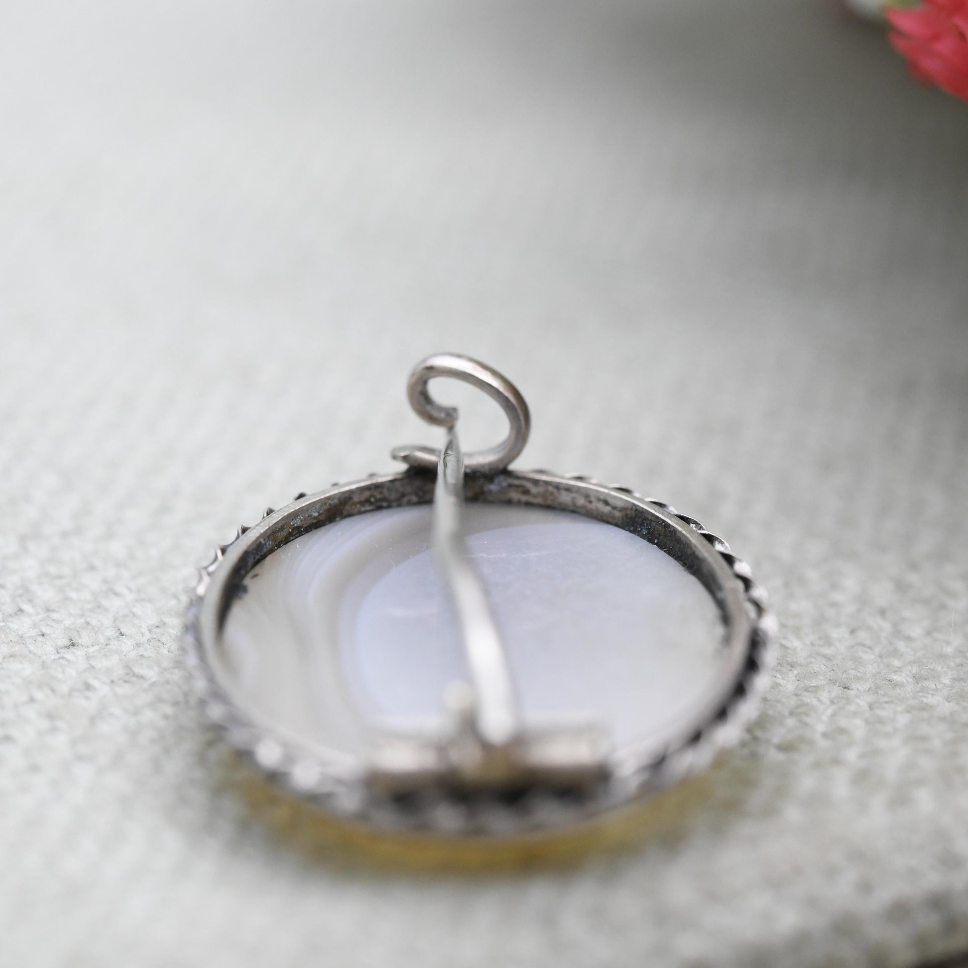 Antique Silver Agate Cabochon Brooch c. 1910s - Milgrain and Rope Twist Setting