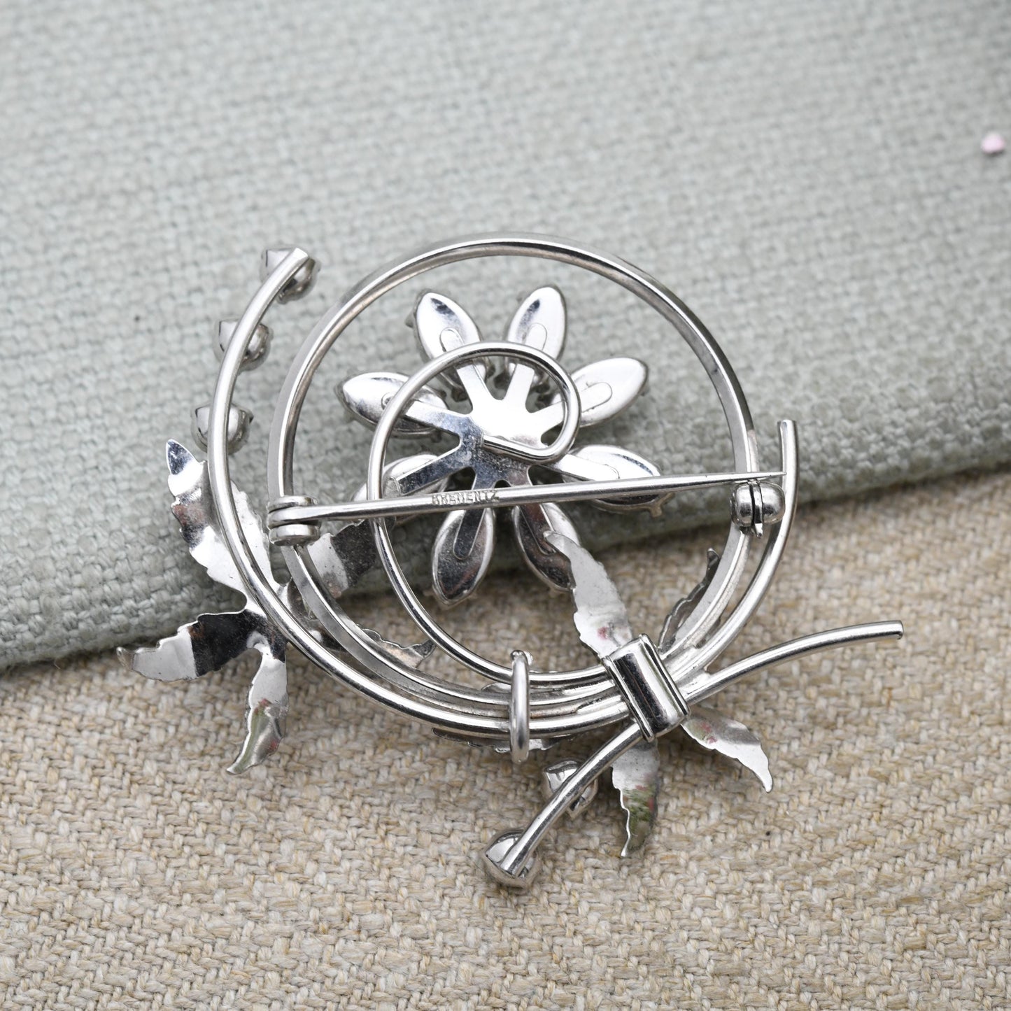 Vintage Krementz Floral Clear Stone Brooch - Beautiful Flowers and Clear Gemstones on an Openwork Mount | Gift for Her