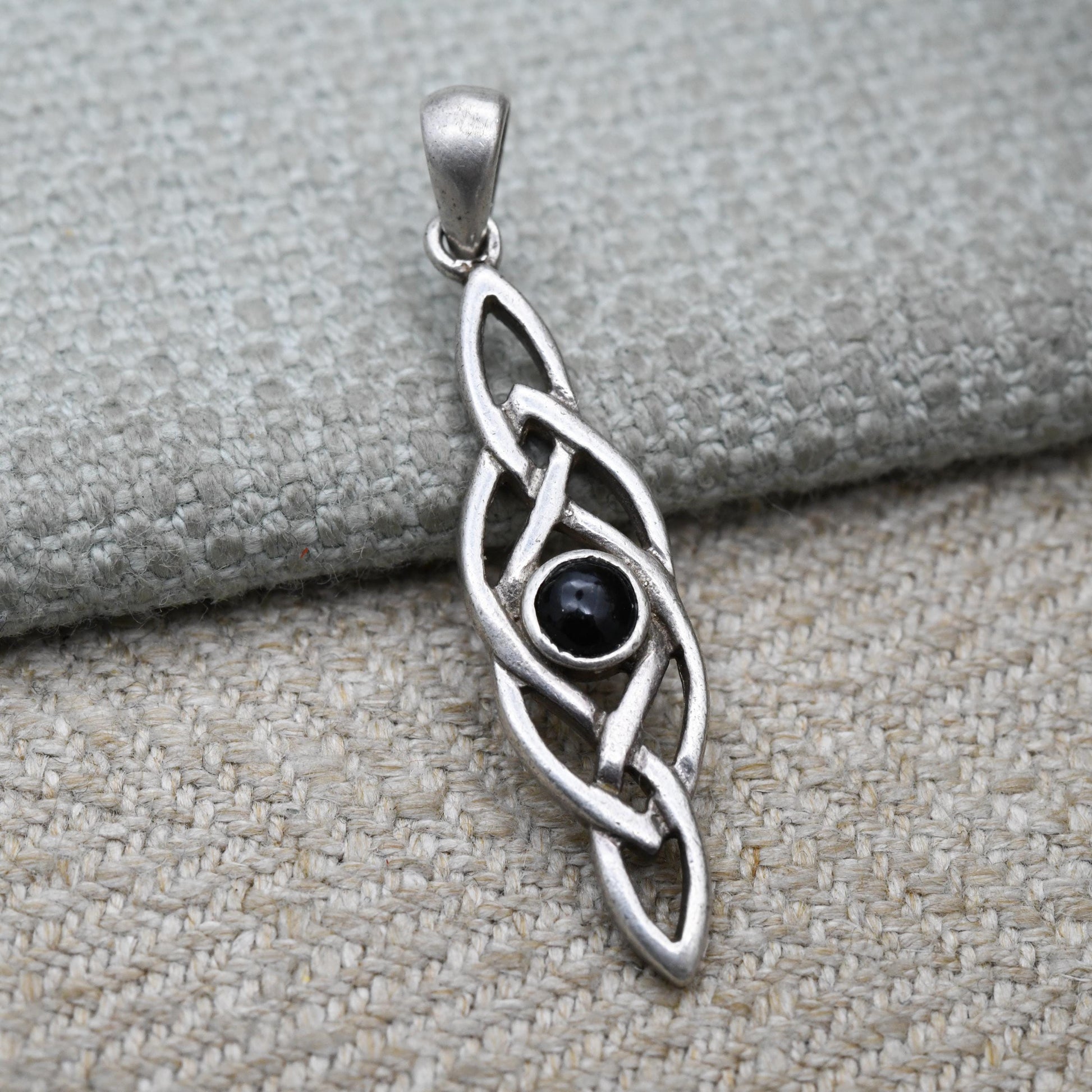 Vintage Sterling Silver Onyx Celtic Knot Pendant - Black Gemstone Jewellery | Small Openwork Pendant for Charm Necklace
