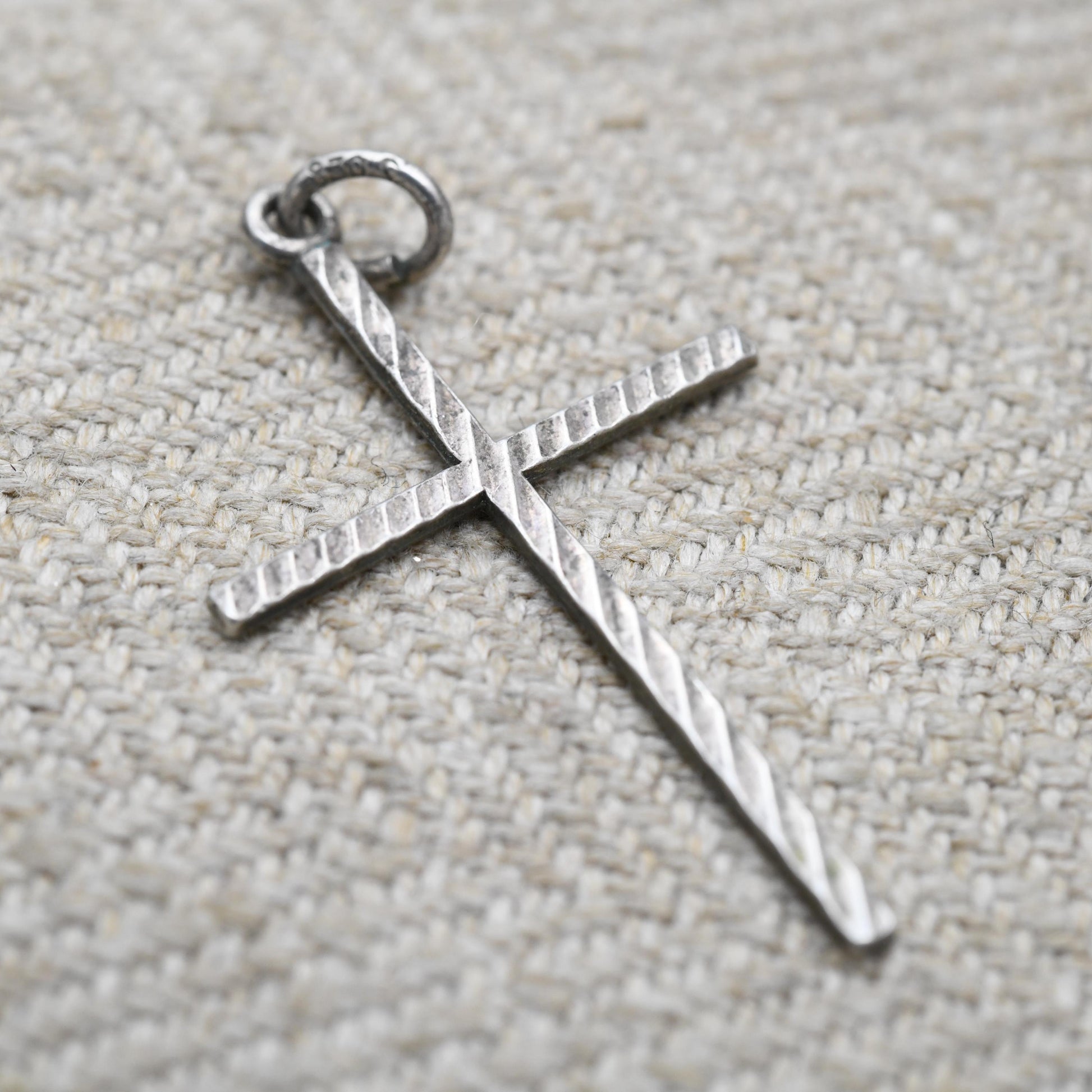 Vintage Sterling Silver Ridged Cross Pendant - Religious Gift for Christian Necklace