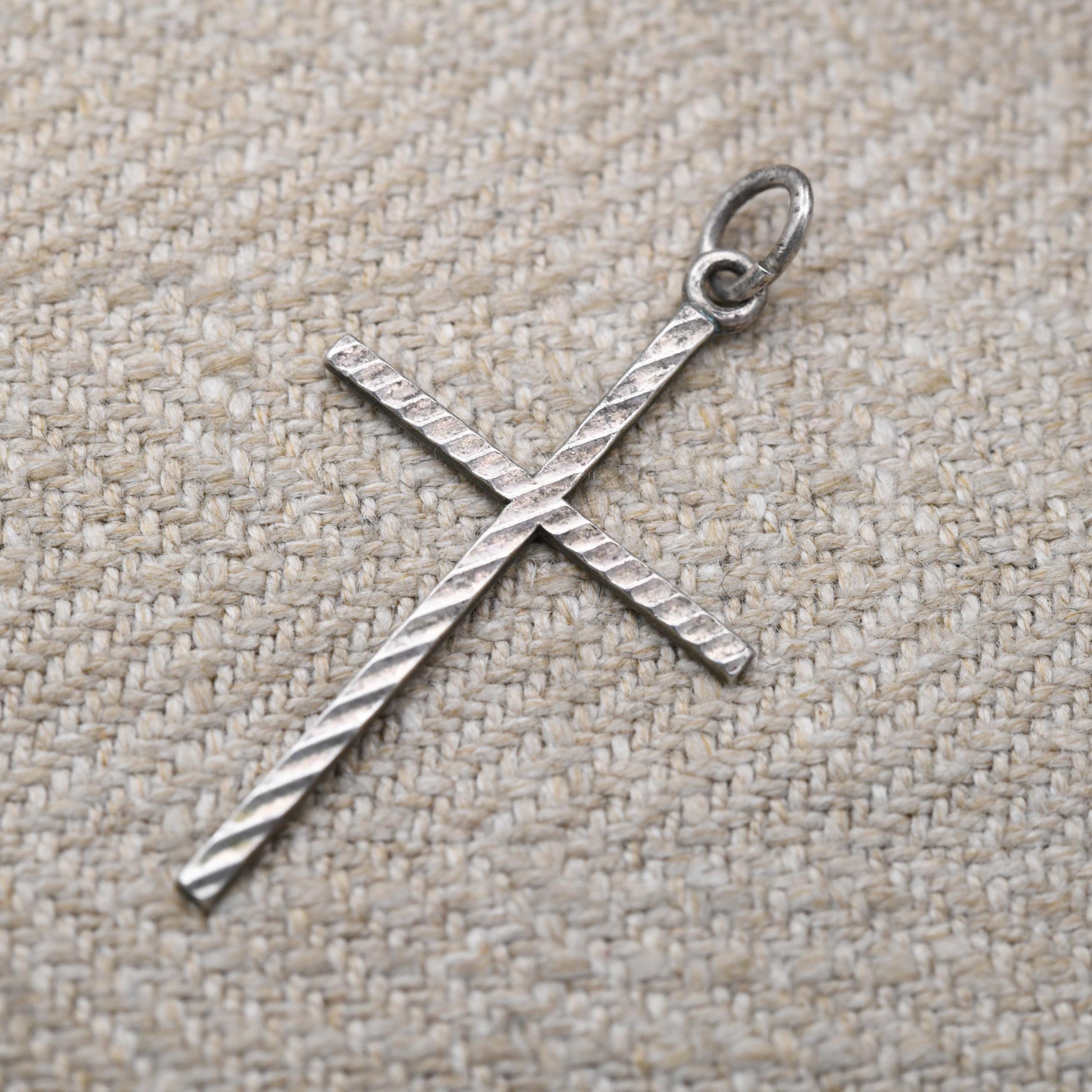 Vintage Sterling Silver Ridged Cross Pendant - Religious Gift for Christian Necklace