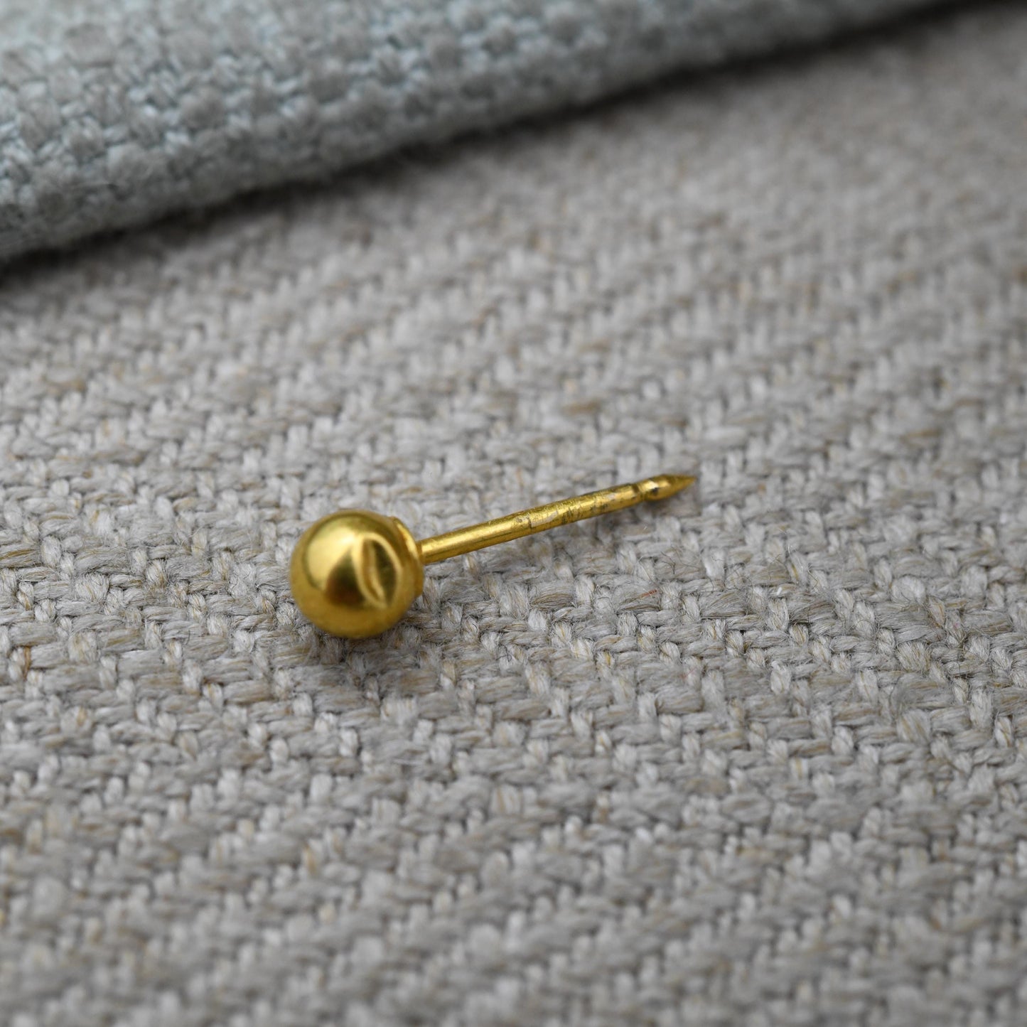 Vintage Single 9ct Yellow Gold Ball Stud Earring with Butterfly Back