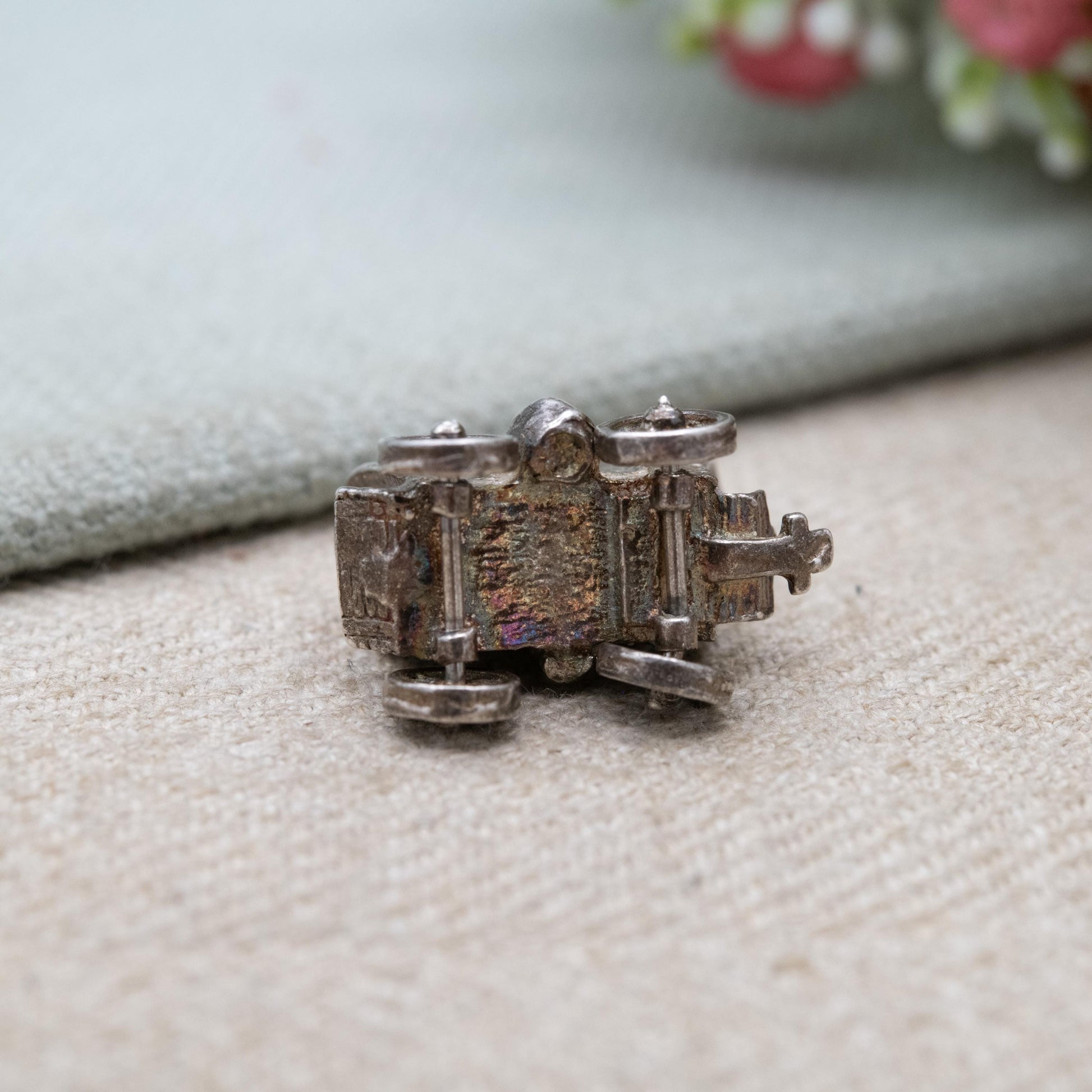 Vintage Sterling Silver Covered Wagon Charm Pendant - Moving Wheels Pioneer Wagon | Wild West Gift for Charm Bracelet