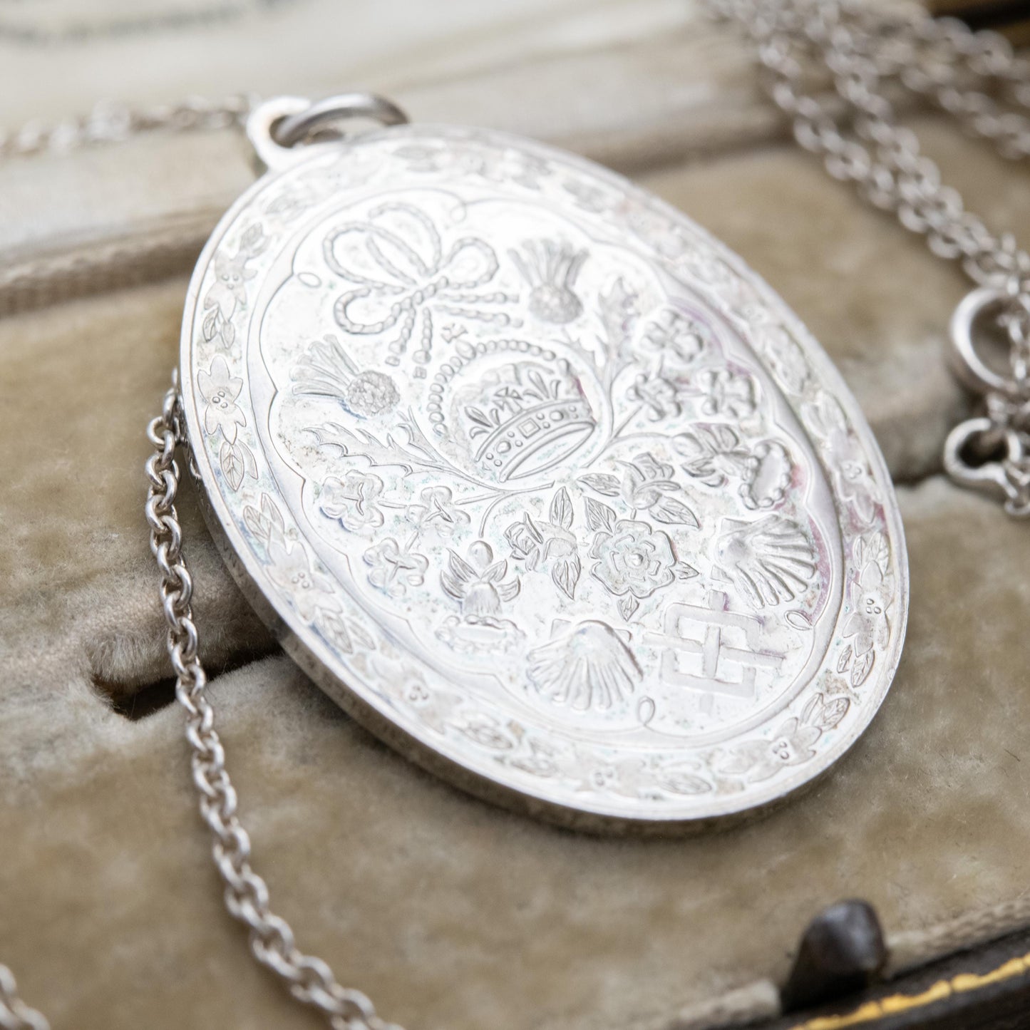 Vintage Sterling Silver Prince Charles & Lady Diana 1981 Medal Pendant - Franklin Mint Collectable Memorabilia | Wedding Commemorative