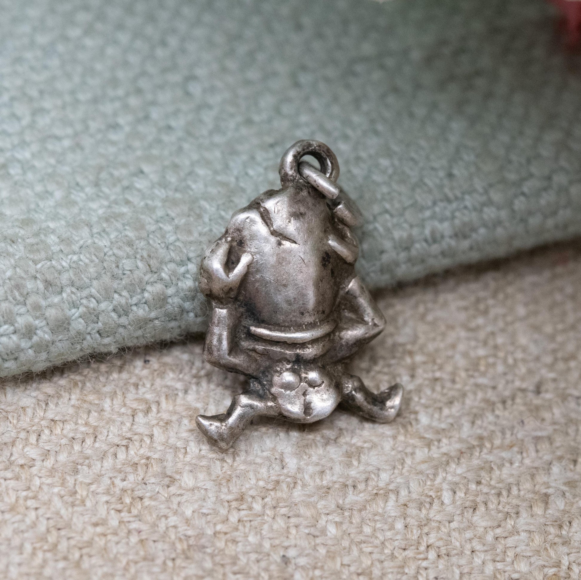 Vintage Sterling Silver Humpty Dumpty Charm Pendant - Egg | Nursery Rhyme | Folk