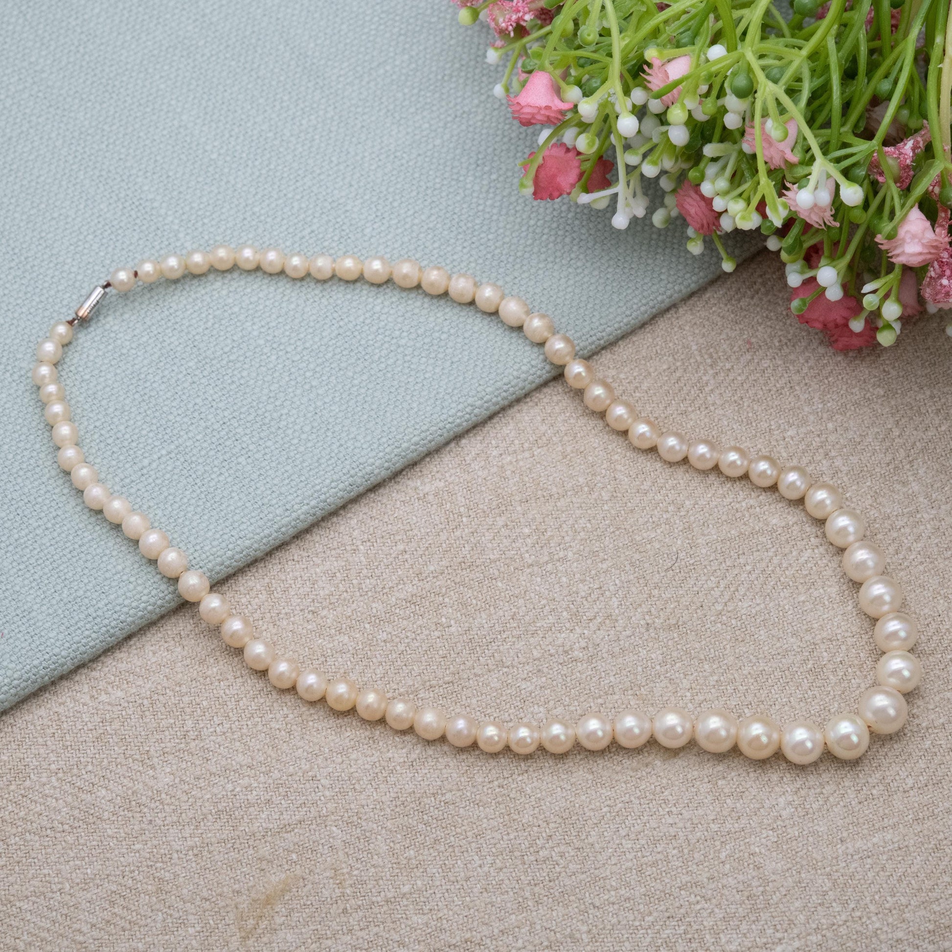 Vintage Ciro 9ct White Gold Clasp Faux Pearl Necklace - Graduated Round Beads | Choker Length 15" 38cm