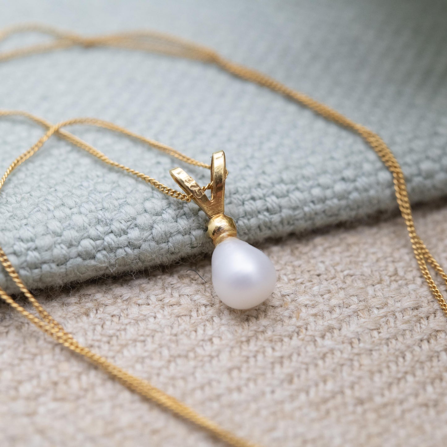 Balestra 9ct Gold Sapphire Pearl Pendant Necklace on Trace Chain