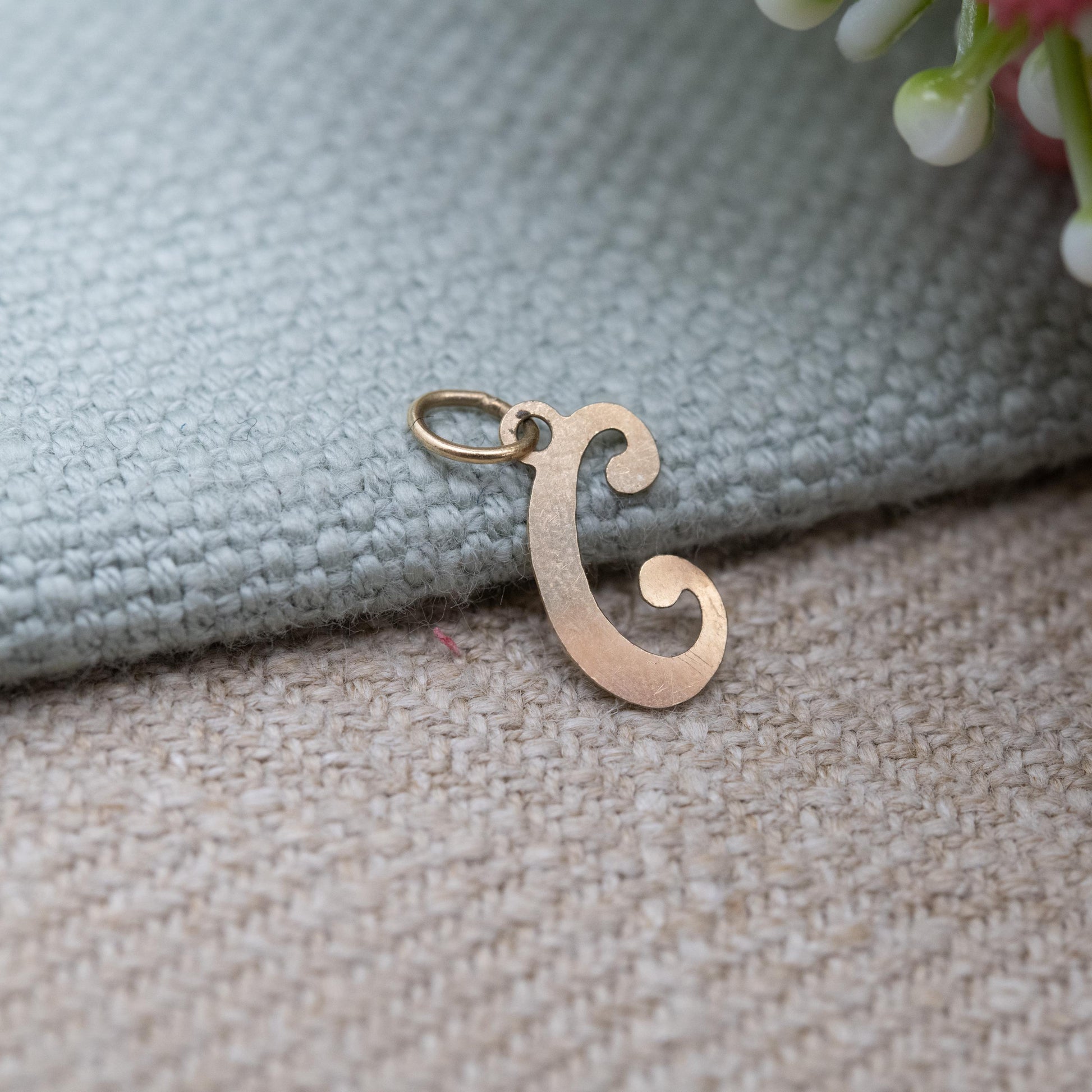 Vintage 9ct Gold Letter C Charm Pendant - Openwork Initial Pendant | Sentimental Jewellery Gift | Unisex Name Charm