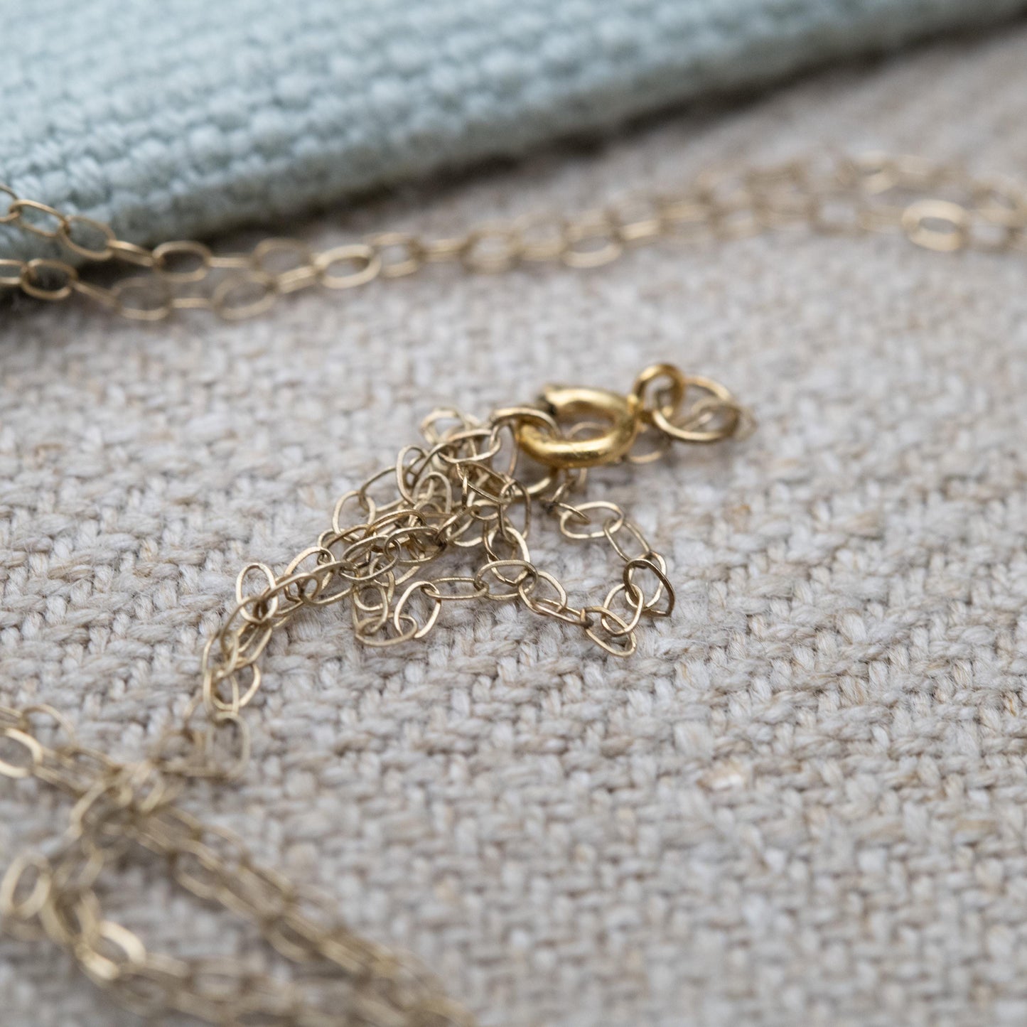 Vintage 9ct Gold Best Friend Pendant Necklace on Trace Chain - Pretty Solid Gold Necklace Charm Gift for Birthday