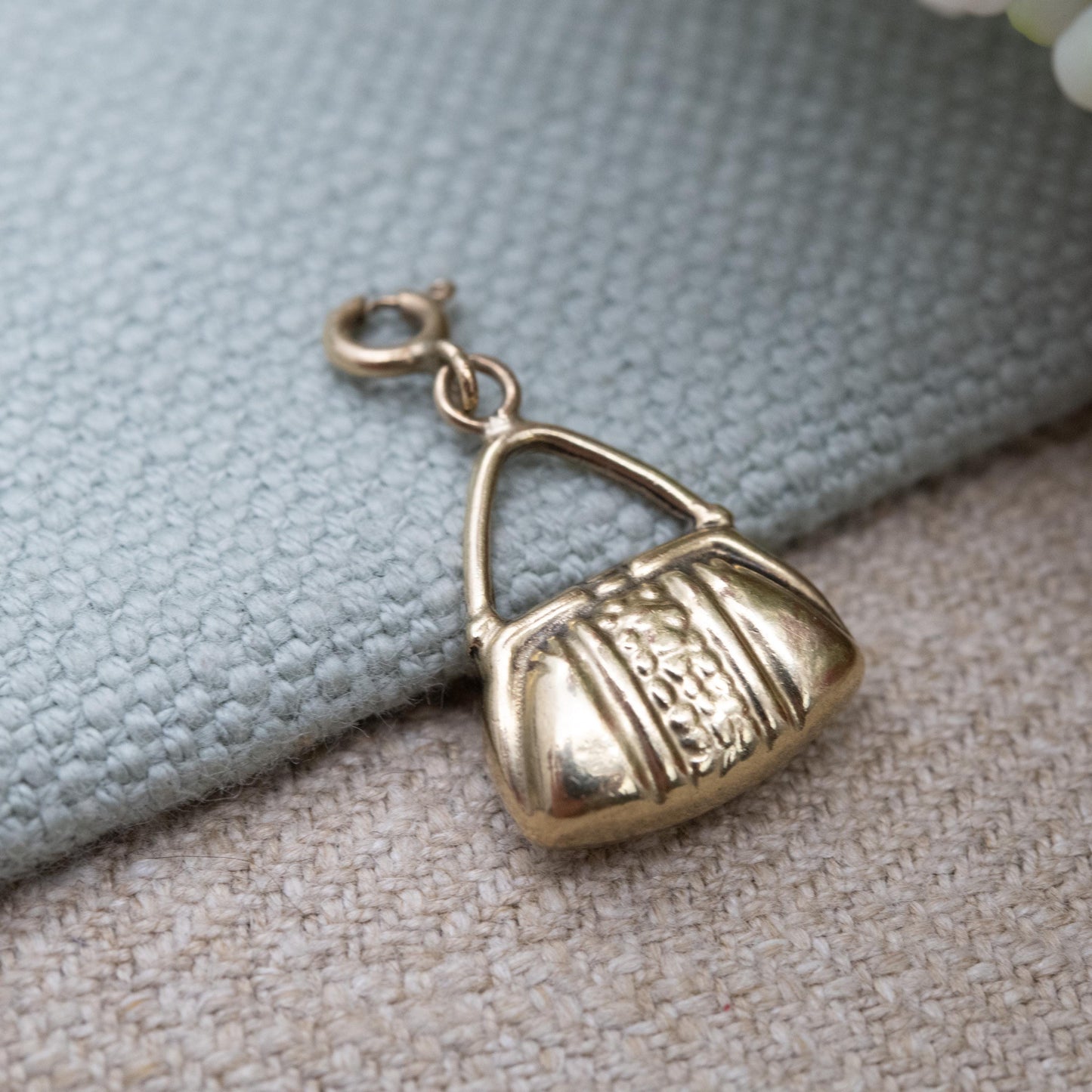 Vintage 9ct Gold Handbag Charm Pendant with Spring Ring Clip c. 2000s