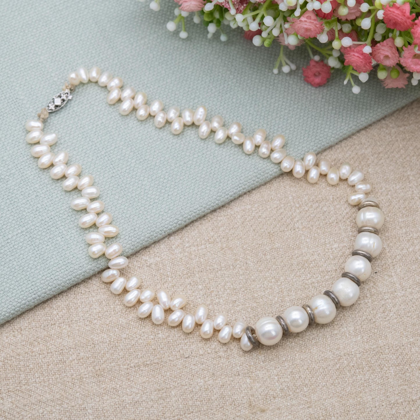 Vintage 9ct White Gold Clasp Pearl Necklace with Silver Spacers c. 1960s
