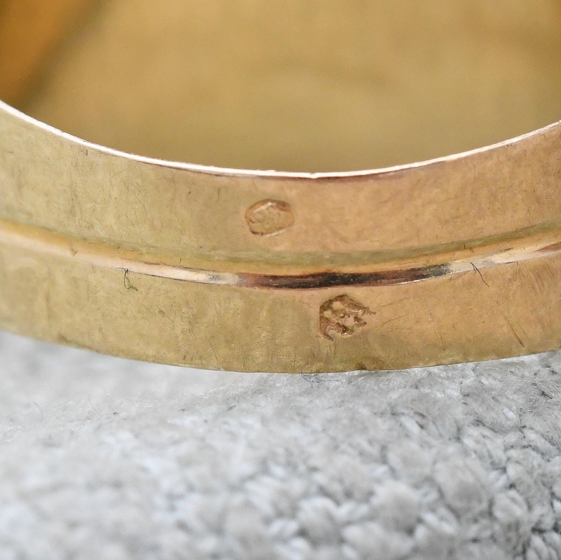 Vintage 18ct Gold Ruby Signet Ring with Square Faceted Stone - UK Size - T | US Size - 9 3/4