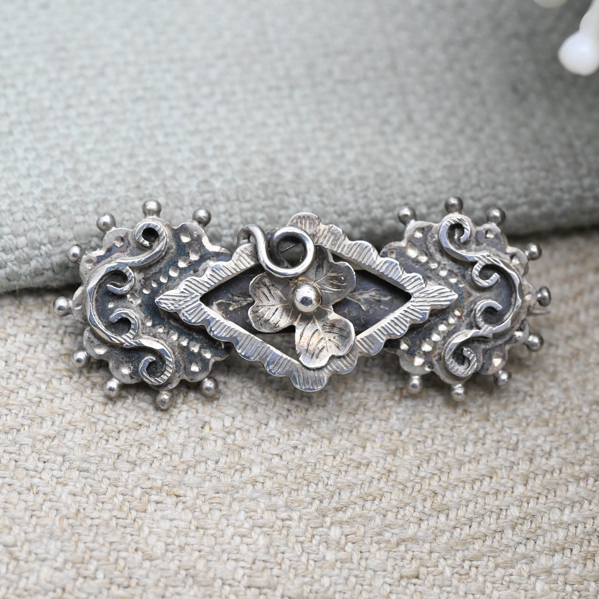 Antique Victorian Sterling Silver Floral Scrolling Openwork Bar Brooch 1898 - Floral Leaf Design