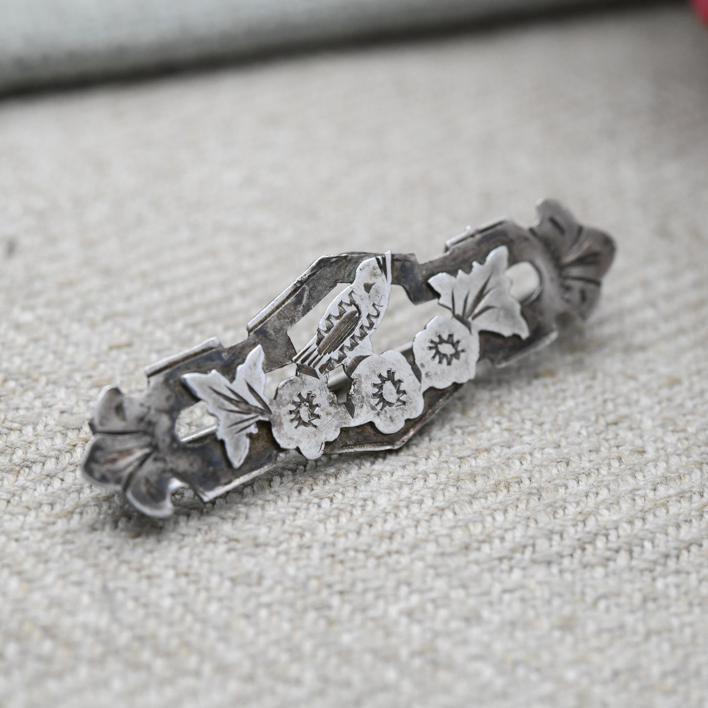 Antique Edwardian Sterling Silver Floral Leaf and Bird Bar Brooch 1915 - Etched and Raised Relief Pin