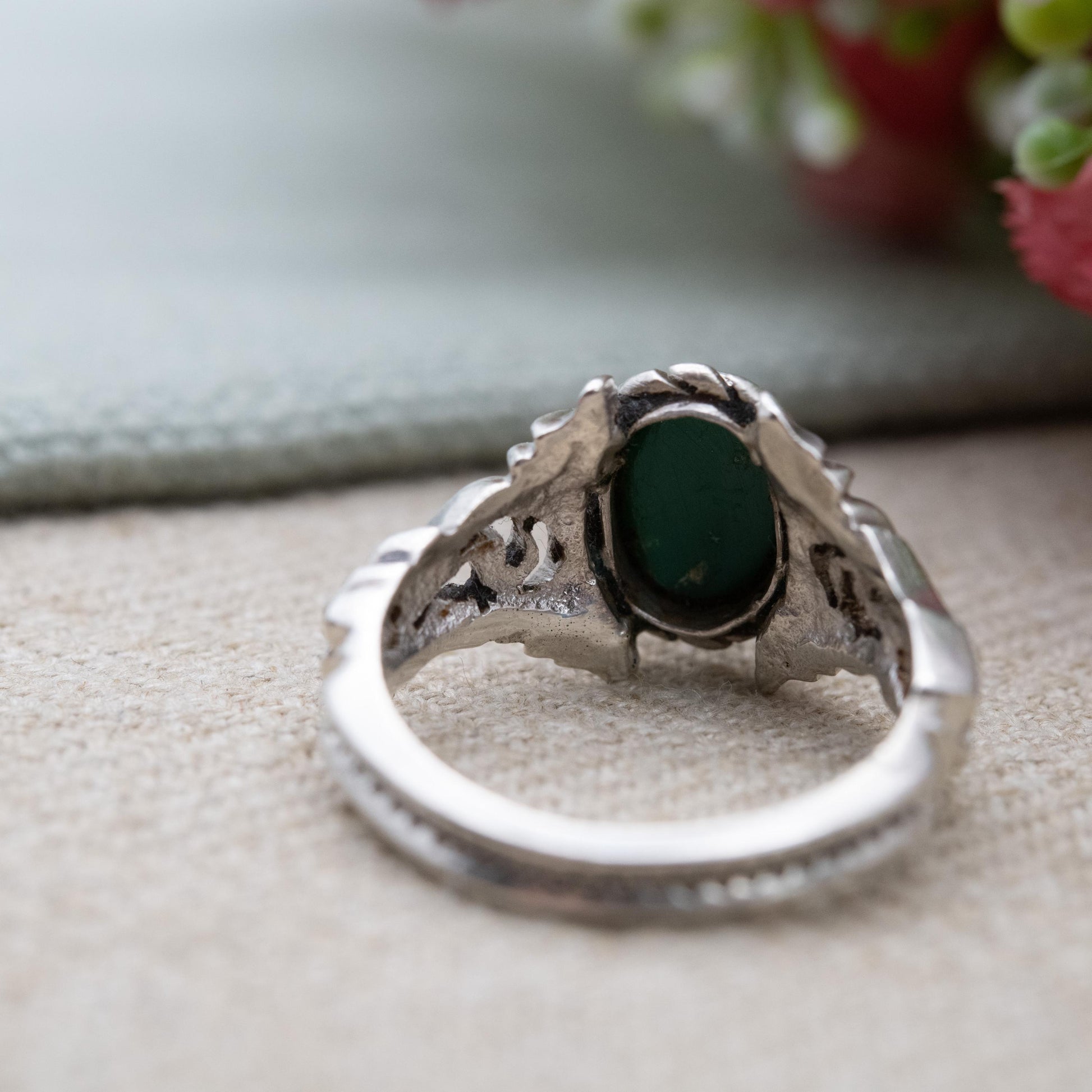 Vintage Studio Sterling Silver Green Cabochon Ring - Ornate Unisex Statement Dress Ring | UK Size - P 1/2 | US Size - 7 3/4
