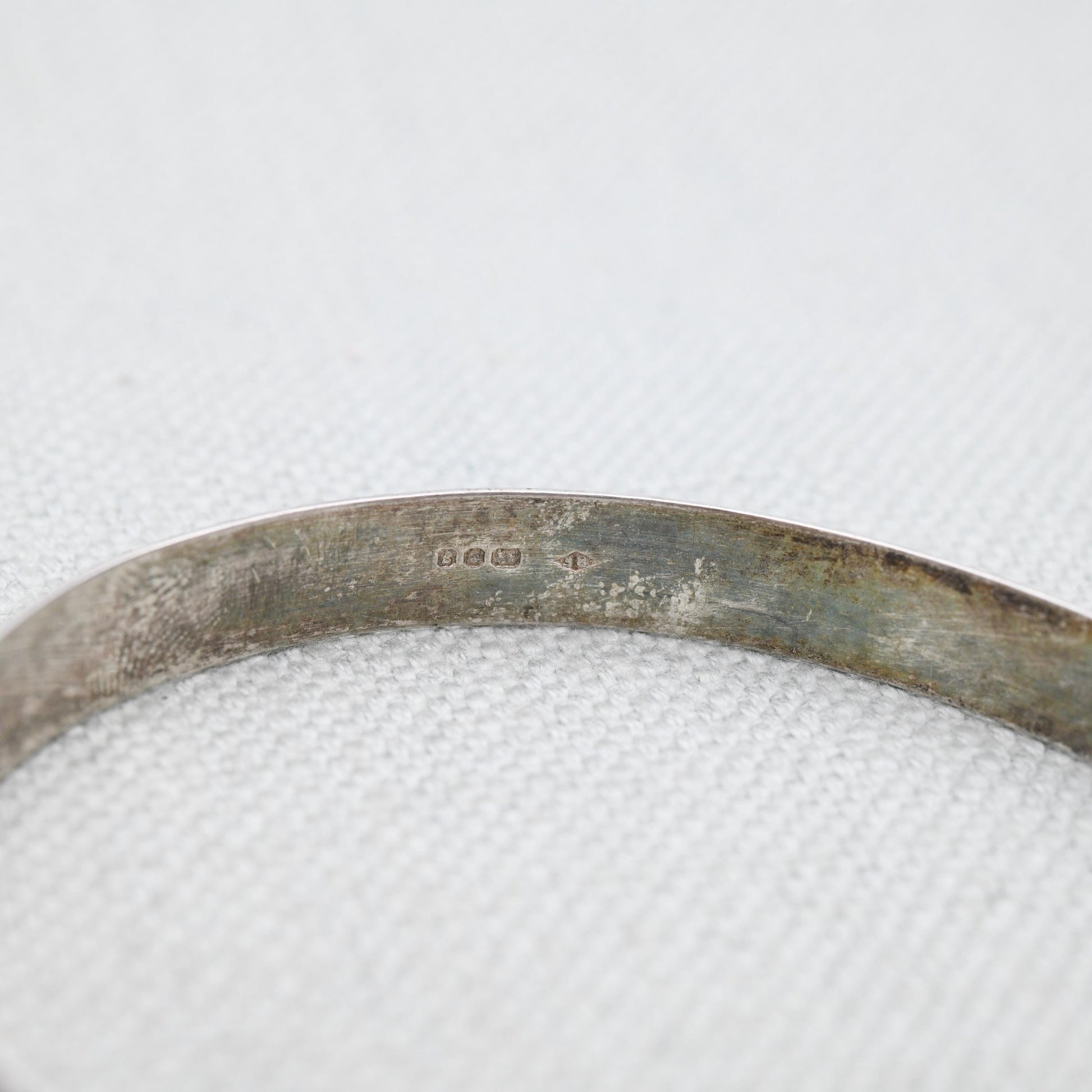 Vintage Sterling Silver Engraved Expanding Bangle Bracelet 1980 - Unisex Adjustable Scrolling Pattern | Gift for Her Him