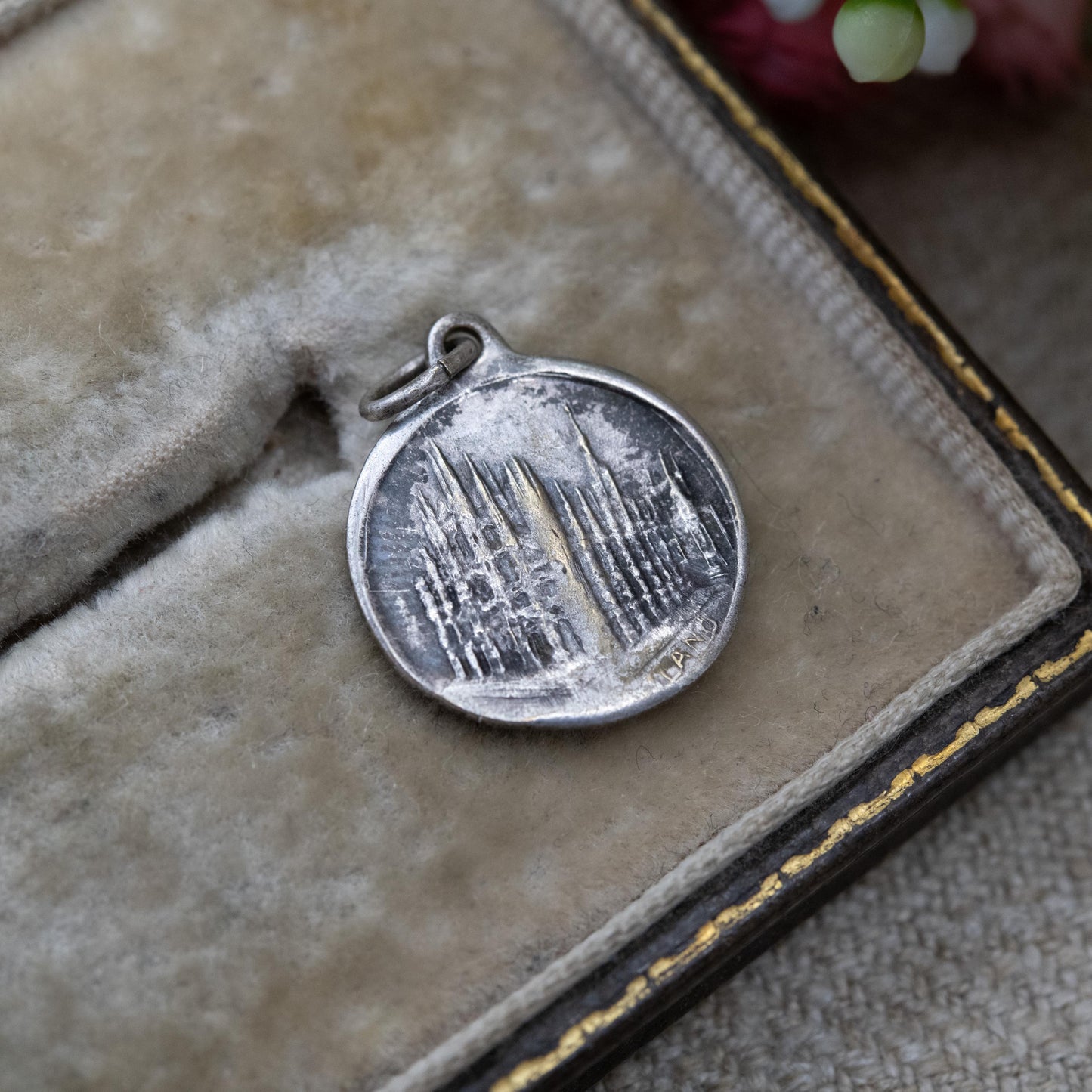 Vintage Madonna Milan Cathedral Charm Pendant - Madonnina Proteggimi Ricardo Di Milano | Religious Jewellery Catholic Medal