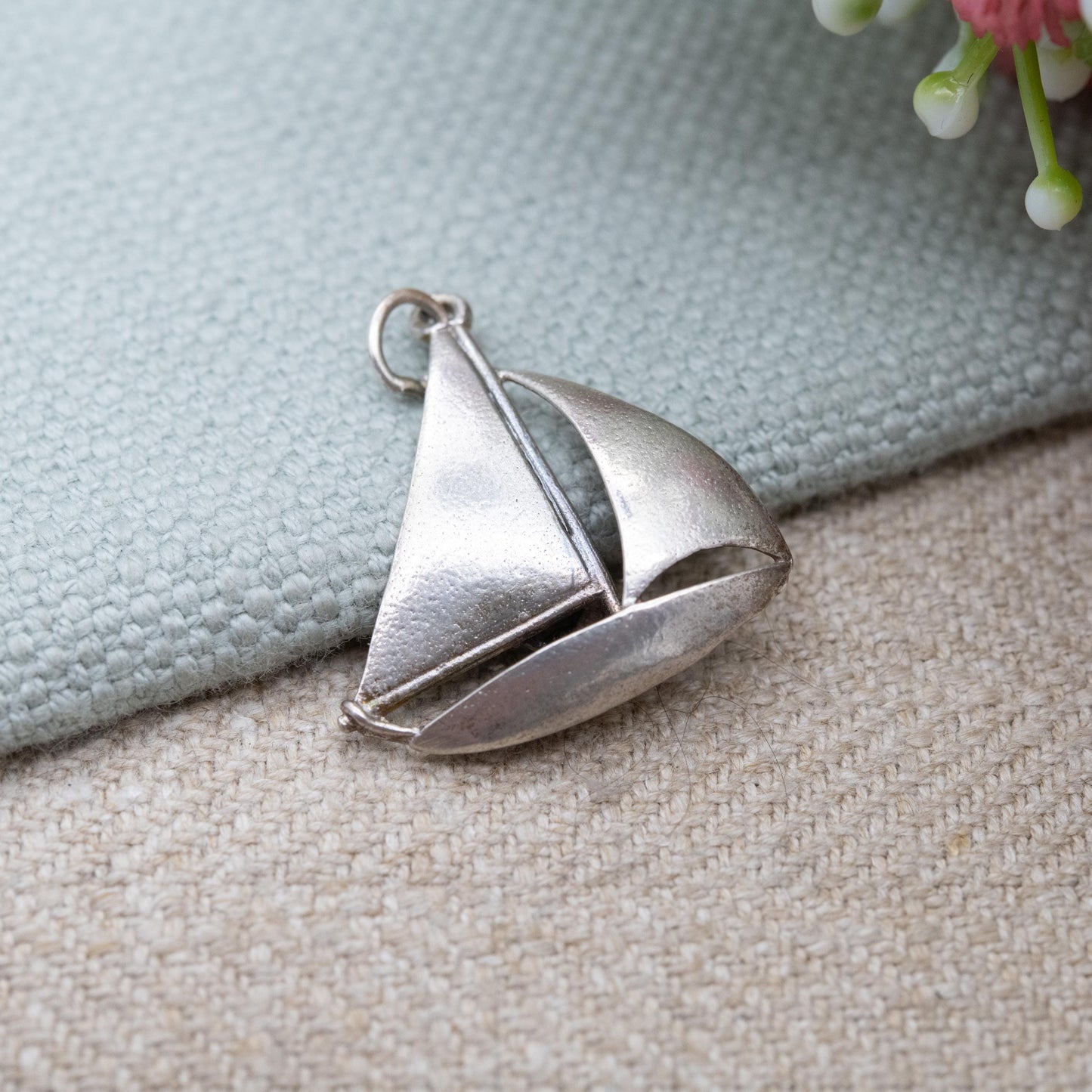 Vintage Sterling Silver Sailing Boat Charm Pendant - Cute Little Yacht | Ship | Gift for Charm Bracelet