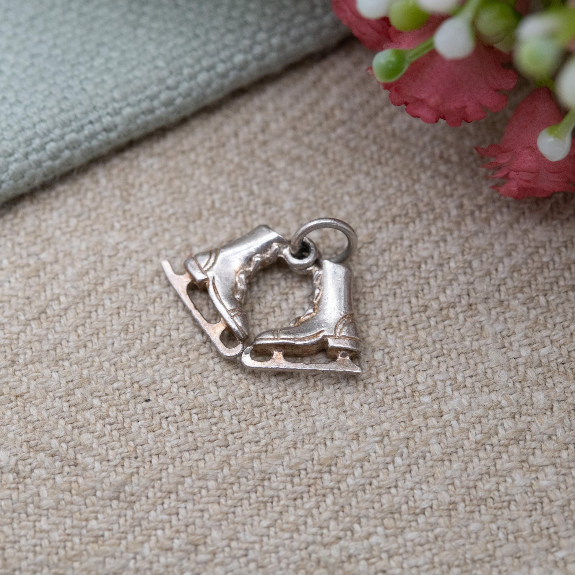 Vintage Sterling Silver Ice Skates Charm Pendant - Ice Skating | Winter Sports | Gift for Charm Bracelet