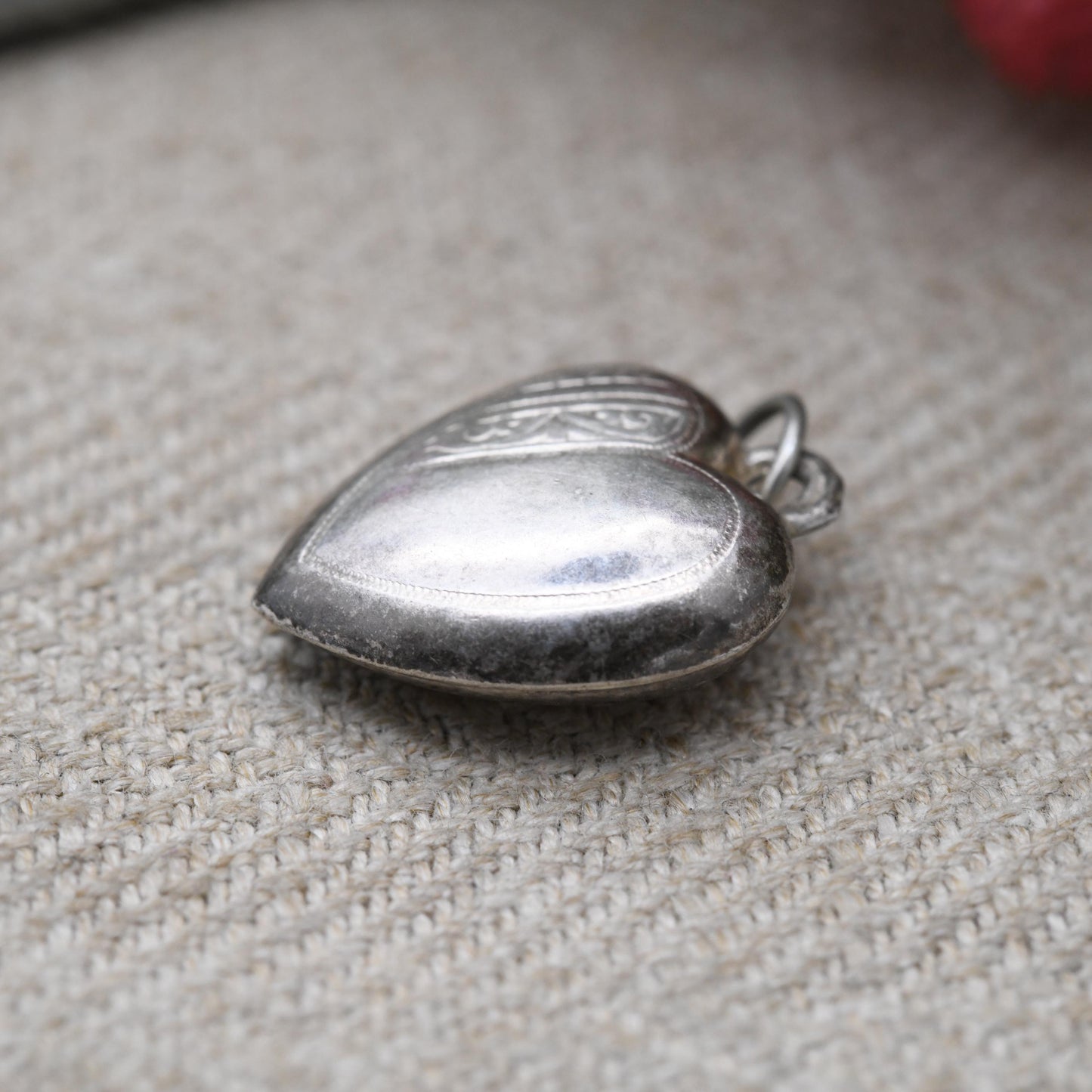Vintage Sterling Silver Love Heart Charm Pendant with Engraved Pattern - Small Puffed Love Heart | Gift for Charm Bracelet