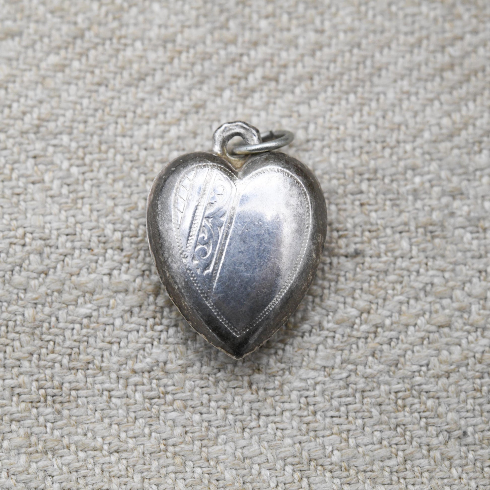 Vintage Sterling Silver Love Heart Charm Pendant with Engraved Pattern - Small Puffed Love Heart | Gift for Charm Bracelet
