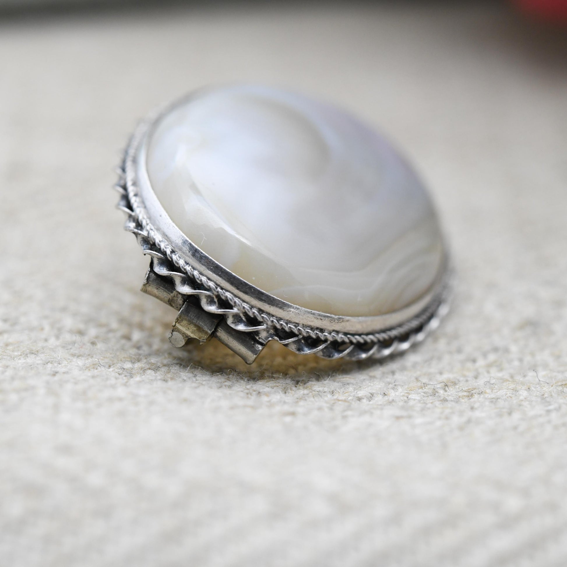 Antique Silver Agate Cabochon Brooch c. 1910s - Milgrain and Rope Twist Setting