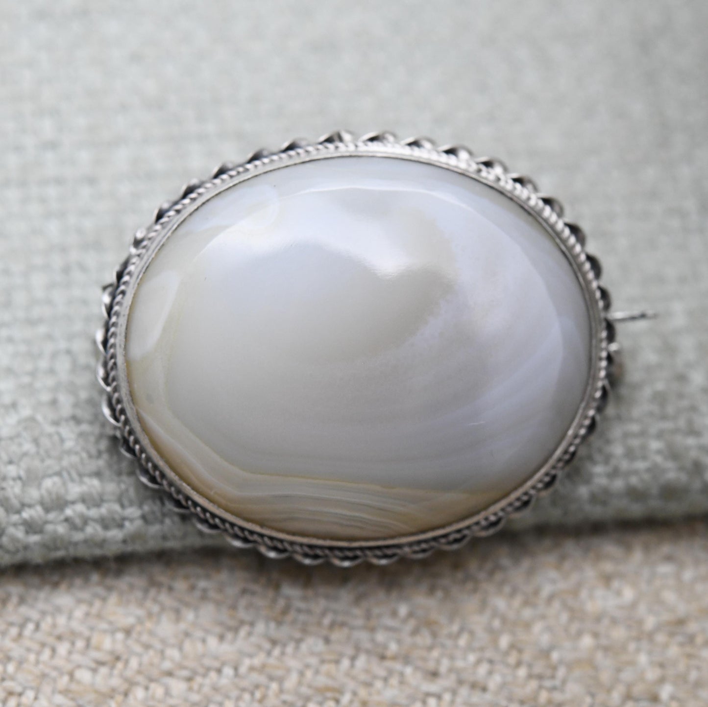 Antique Silver Agate Cabochon Brooch c. 1910s - Milgrain and Rope Twist Setting
