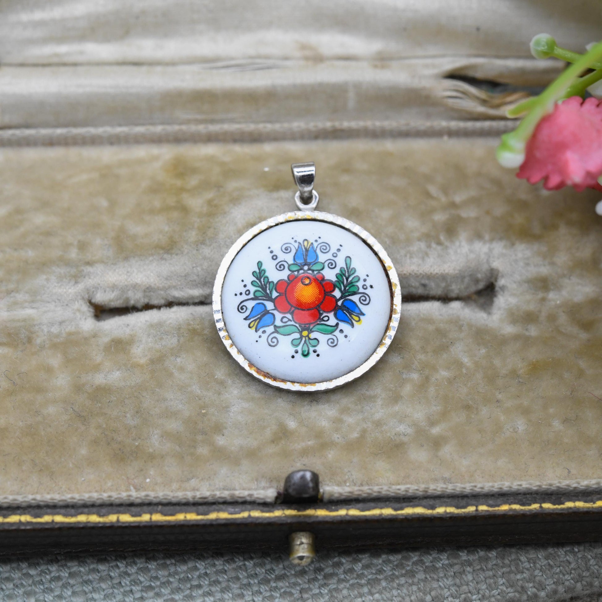 Vintage Sterling Silver Floral Pendant - Painted Flower Design | Small Circle Gift for Necklace