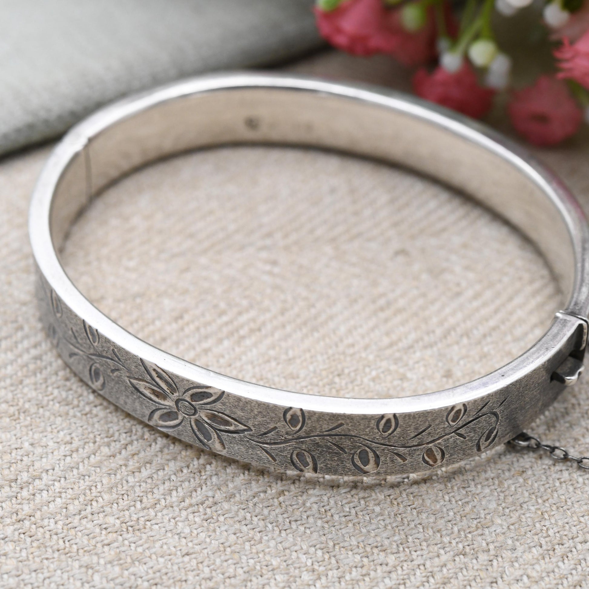 Vintage Sterling Silver Floral Engraved Bangle Bracelet 1970 - Chunky Victorian Aesthetic Scrolling Style with Safety Chain