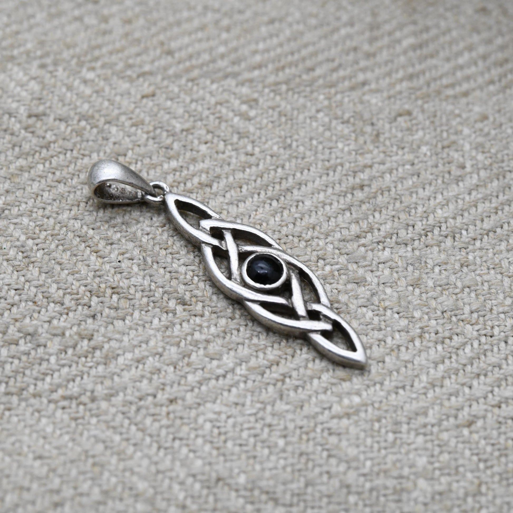 Vintage Sterling Silver Onyx Celtic Knot Pendant - Black Gemstone Jewellery | Small Openwork Pendant for Charm Necklace