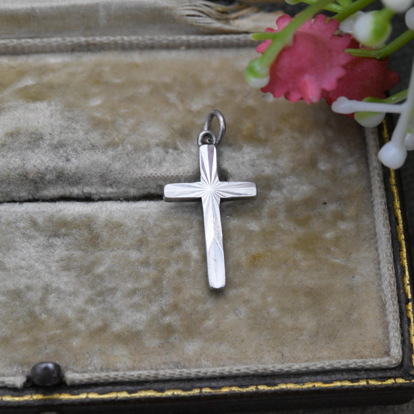 Vintage Sterling Silver Cross Pendant - Religious Gift | Geometric Pattern | Christian Necklace