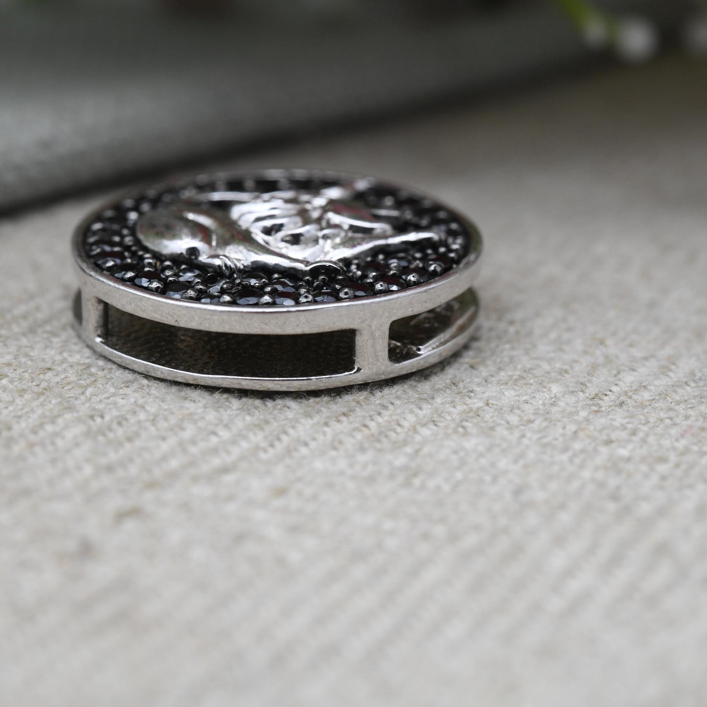 Vintage Sterling Silver Black Stone Lion Leo Pendant - Unusual Slider Necklace | Leo Astrological Zodiac July August Birthday Gift