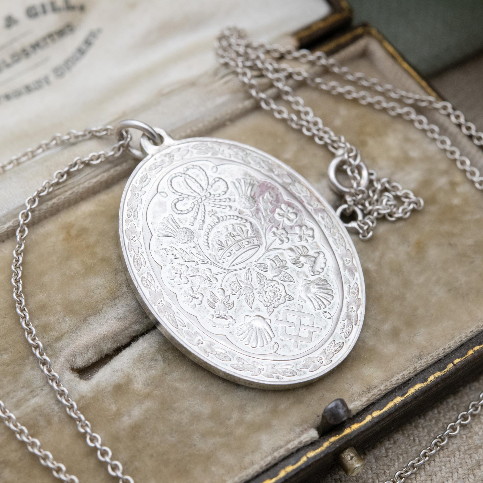 Vintage Sterling Silver Prince Charles & Lady Diana 1981 Medal Pendant - Franklin Mint Collectable Memorabilia | Wedding Commemorative