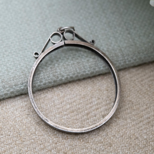 Vintage Sterling Silver Coin Mount Pendant 1970s – For Half Crown | Bold Setting | Retro Statement Jewellery | Ornate