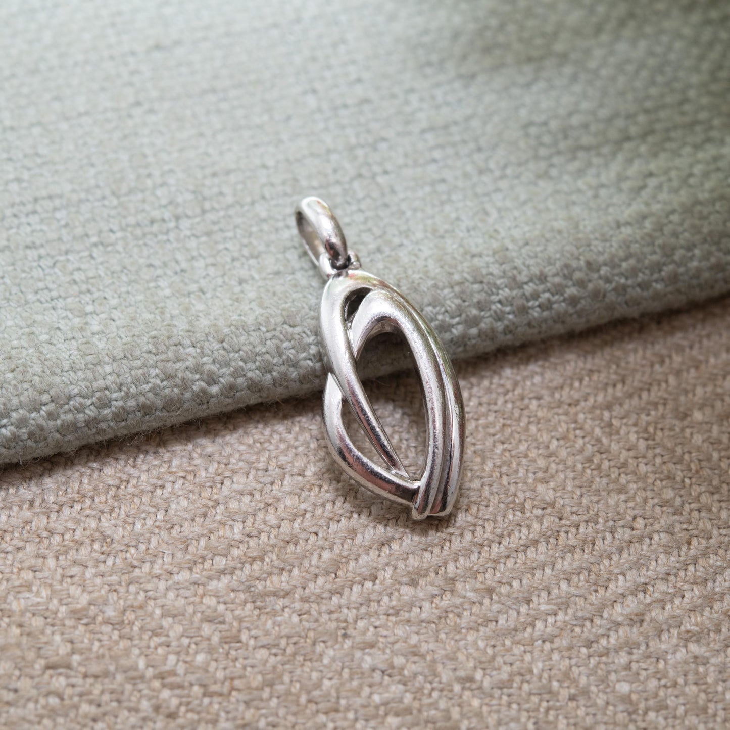 Vintage Sterling Silver Minimalist Knot Pendant Charm - Twisted Openwork Knot Jewellery | Gift for Charm Necklace