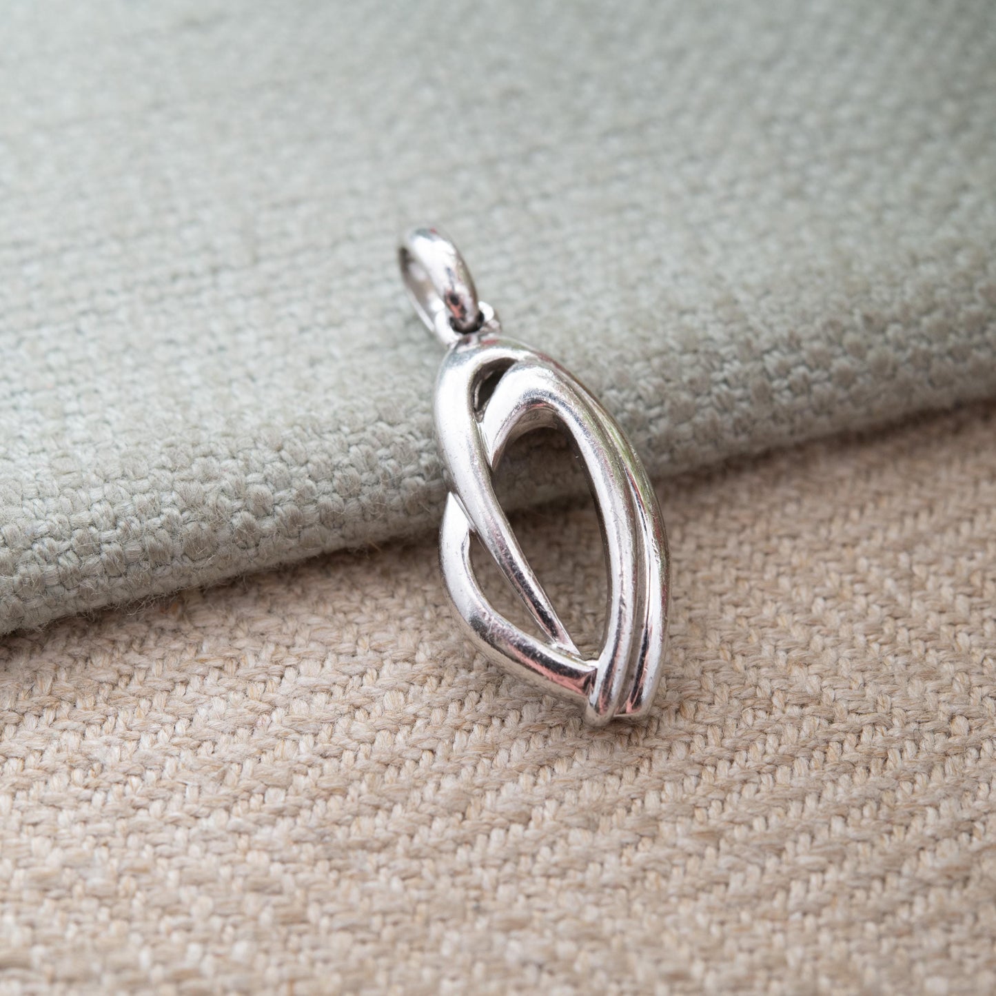 Vintage Sterling Silver Minimalist Knot Pendant Charm - Twisted Openwork Knot Jewellery | Gift for Charm Necklace