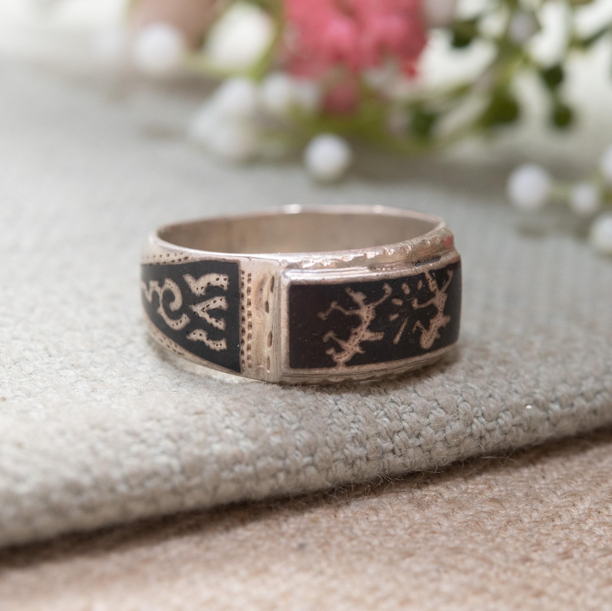 Vintage Sterling Silver Niello Siam Mekhala Goddess of Lightening Ring - Thailand God Dancer | Siamese Silver | UK Size - P US Size - 7 3/4