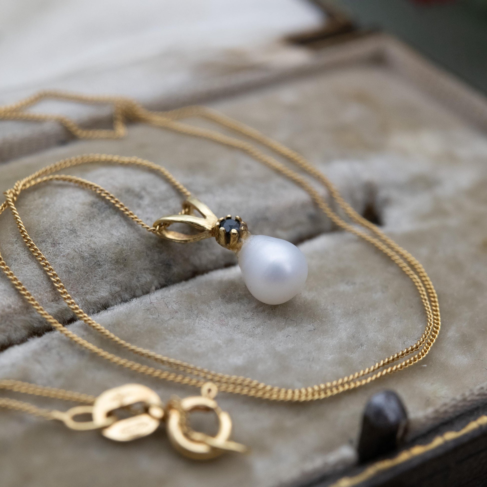 Balestra 9ct Gold Sapphire Pearl Pendant Necklace on Trace Chain