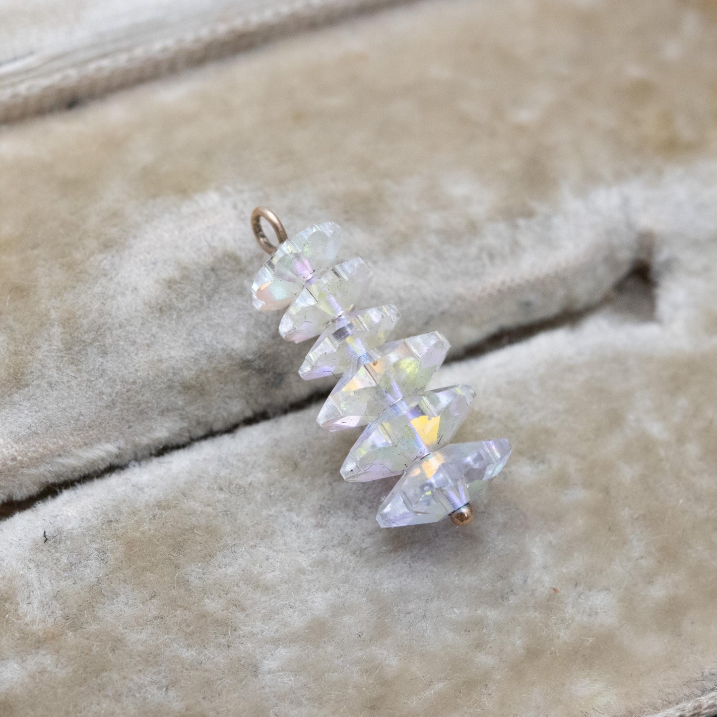 Vintage 9ct Gold Aurora Borealis Crystal Graduated Pendant - Pretty Gold Charm Gift for Her | Faceted Rainbow Glass