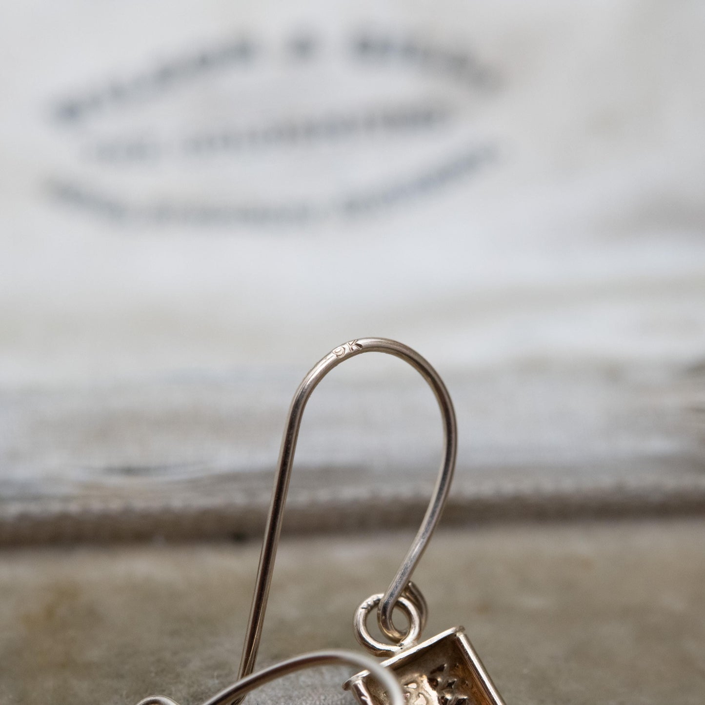 Vintage 9ct Gold Bar Drop Earrings